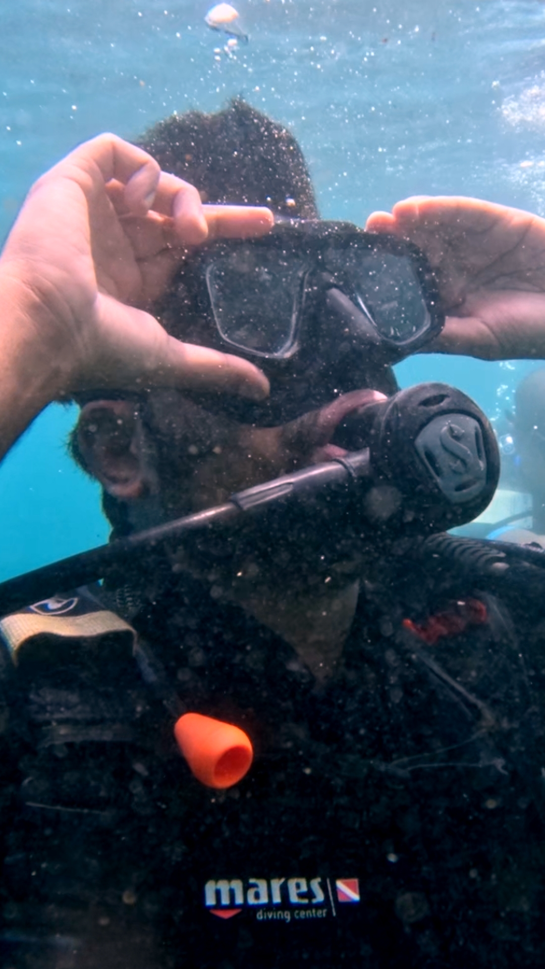 Discover Scuba Diving in Amed BALI in small groups of usually 2 students per Instructor, max 3!