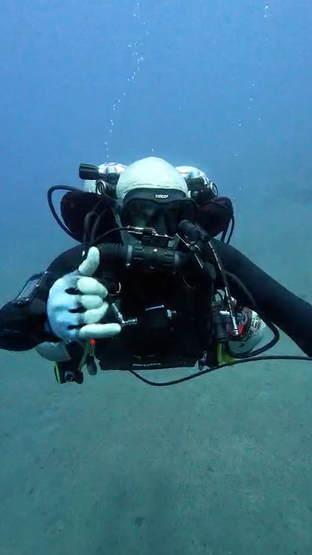 Improve your Buoyancy, Trim & propulsion with the PADI Specialty Course in Amed BALI
